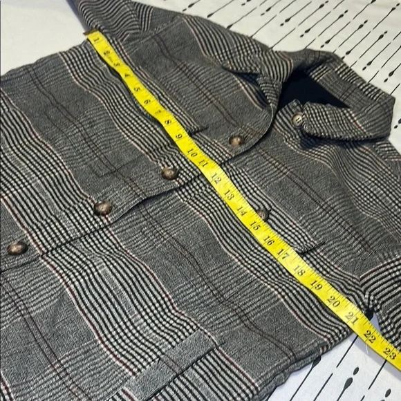 Madewell Plaid Shacket. Size XS - Picture 5 of 9